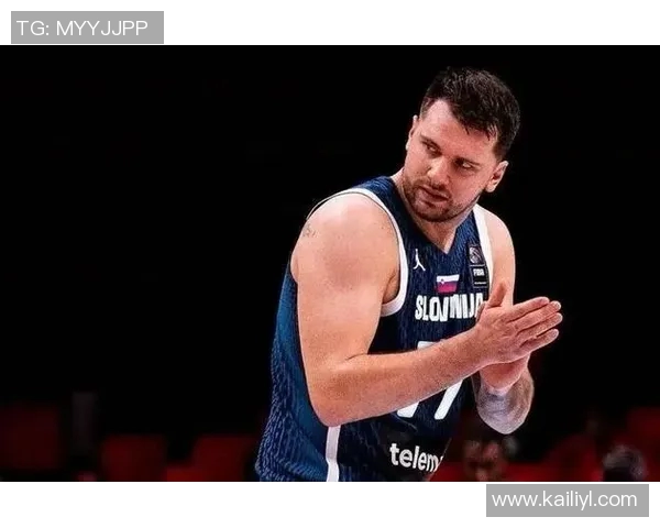 弗拉格准三双力压詹皇，东契奇35+11里夫斯38分，湖人力克独行侠